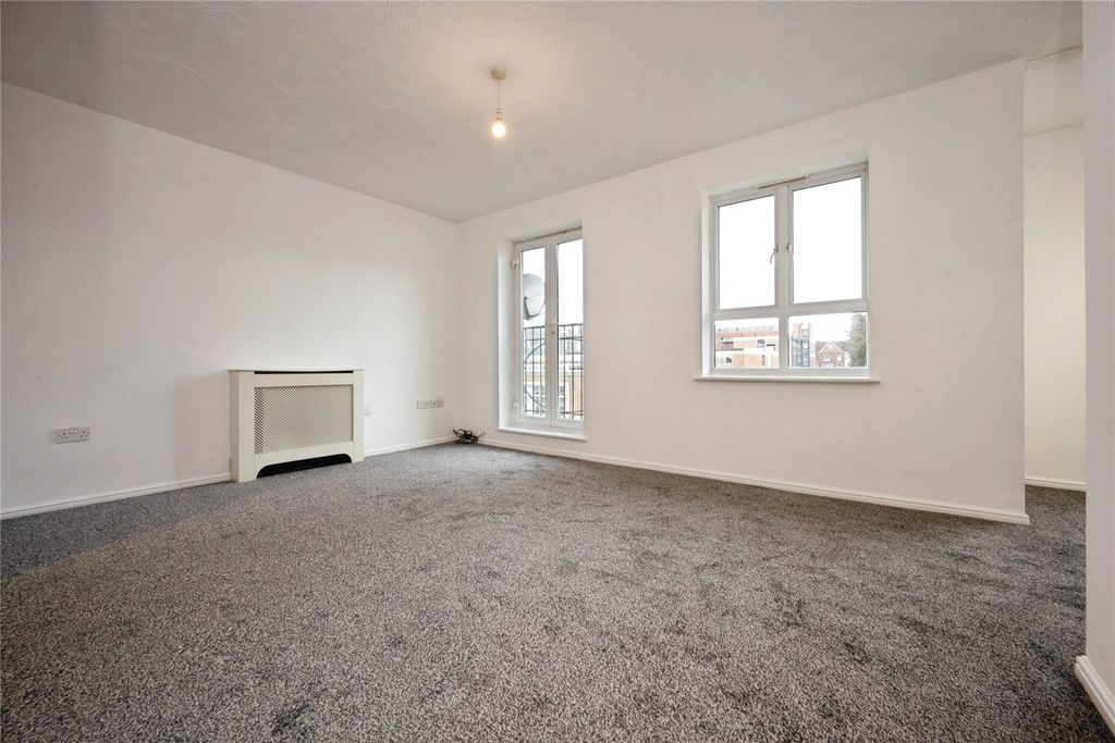 Property photo 2 of 20 Picture No. 25