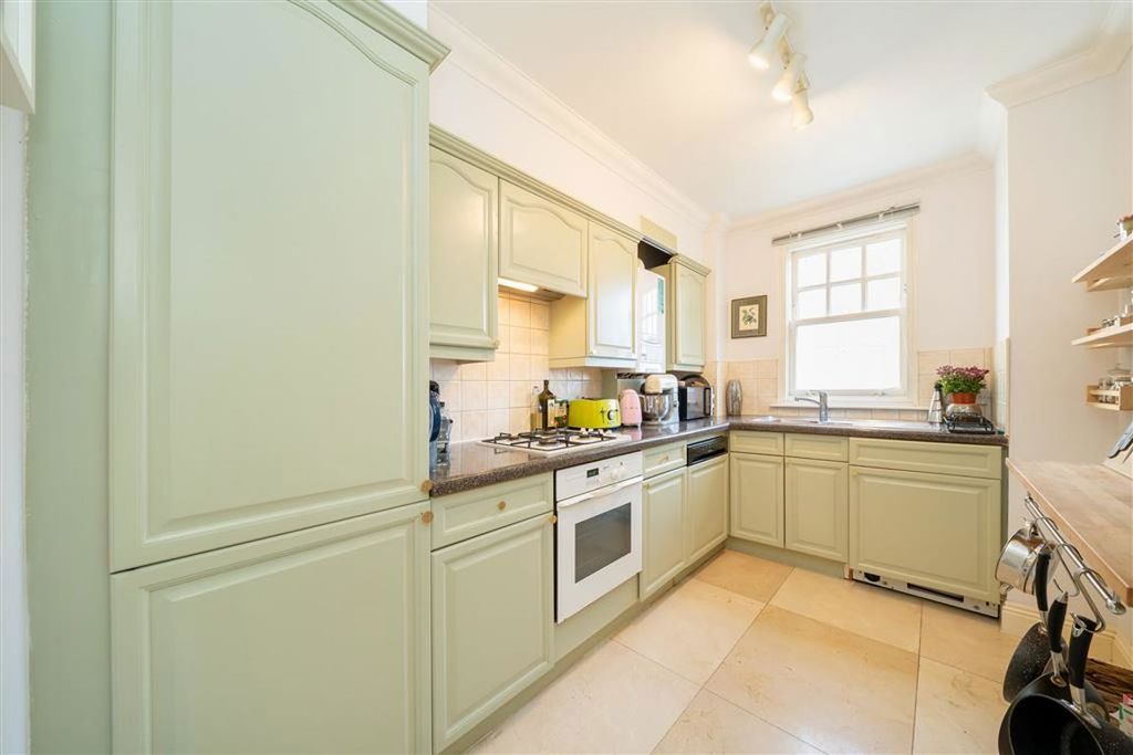 Property photo 3 of 8