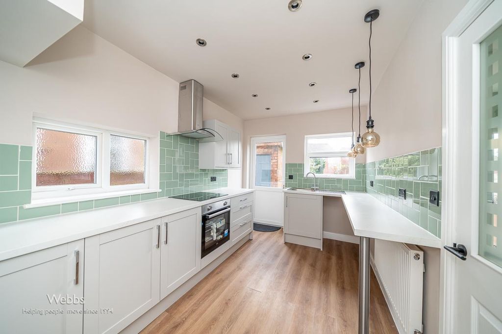 Property photo 2 of 27 Â© Webbs Estate Agents Â© (205 Of 224).Jpg