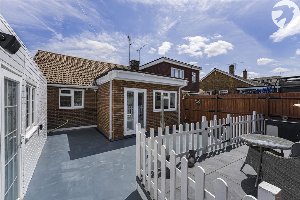 Property photo 1 of 28 Rear Garden