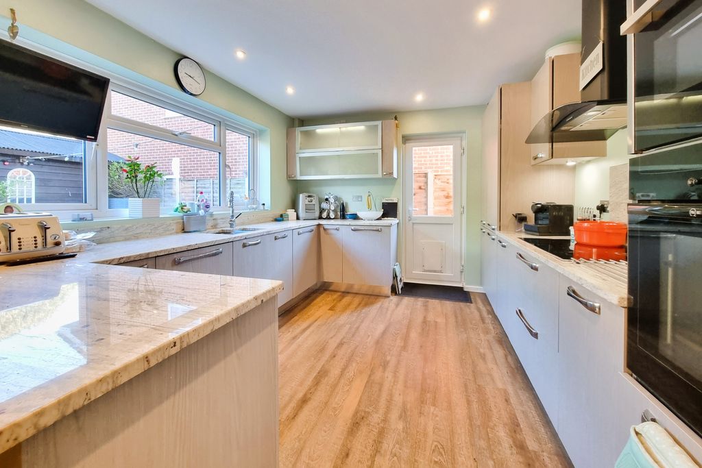 4 bed detached house for saleFareham, Hampshire PO16