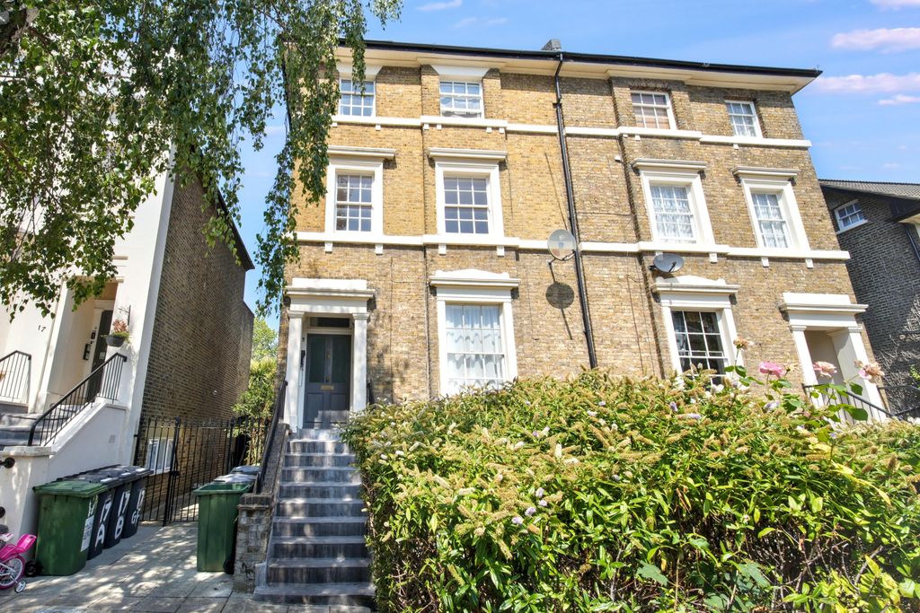 Property photo 1 of 10 Flat A, 19 Sydenham Park, Sydenham, London, Se26 4EE