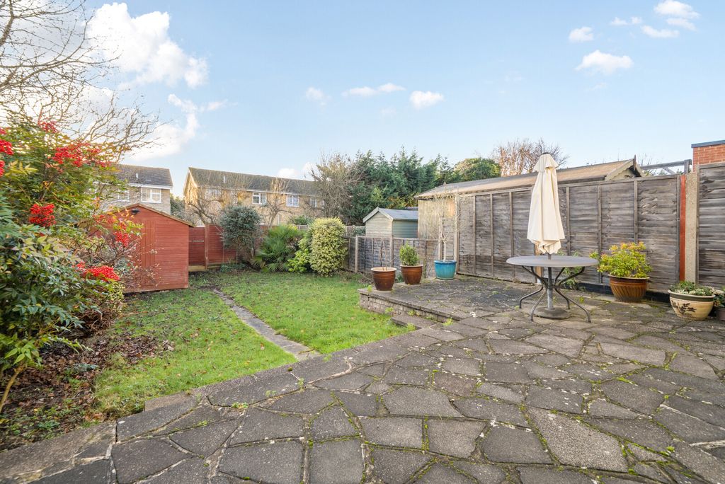 Property photo 3 of 15 Garden