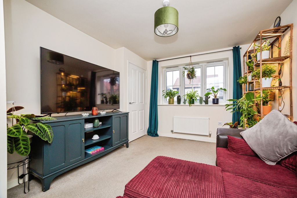 Property photo 3 of 15