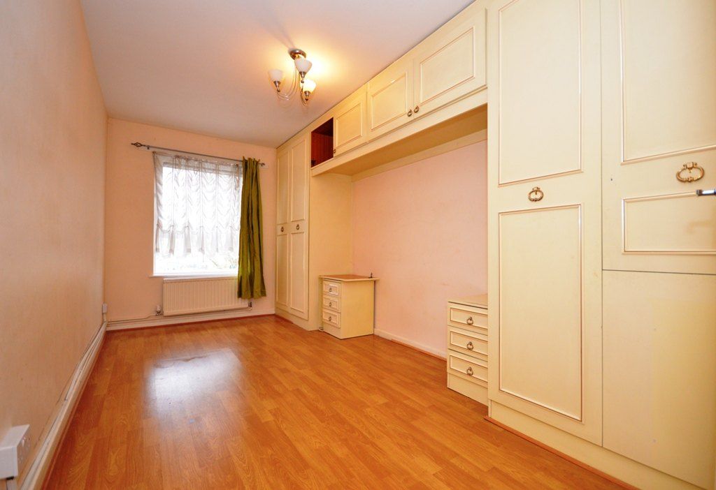 Property photo 1 of 6 2 Double Bedroom Flat To Rent