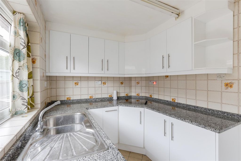 Property photo 3 of 15 081025_12.Jpg