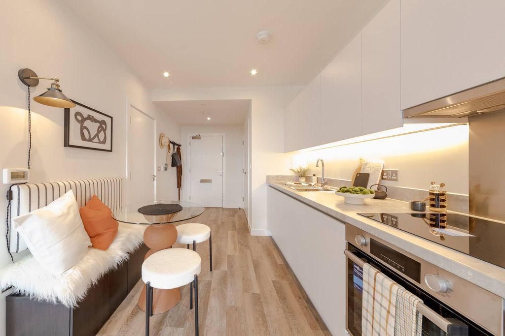 Property photo 2 of 12 The Acer Apartments Plot F1502 - Image 2