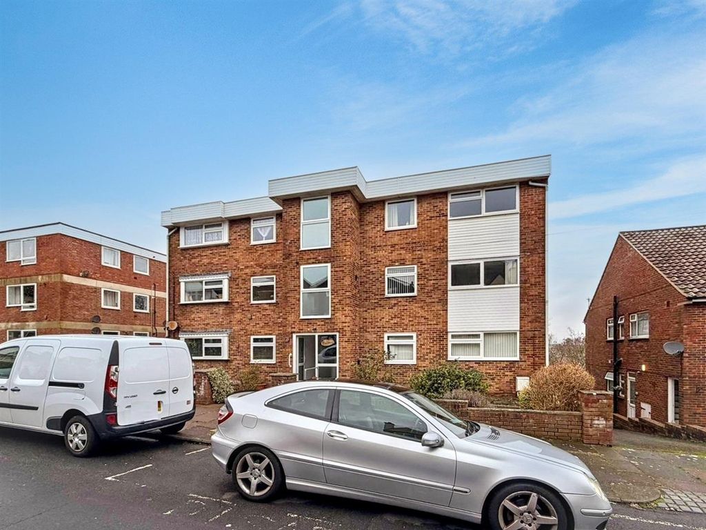 Property photo 1 of 15 Photo-2025-12-08-14-47-28.Jpg