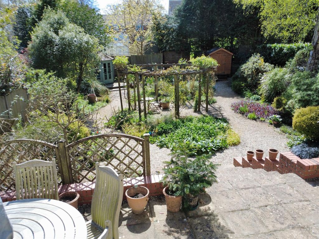 Property photo 2 of 25 Grd 1N.Jpg