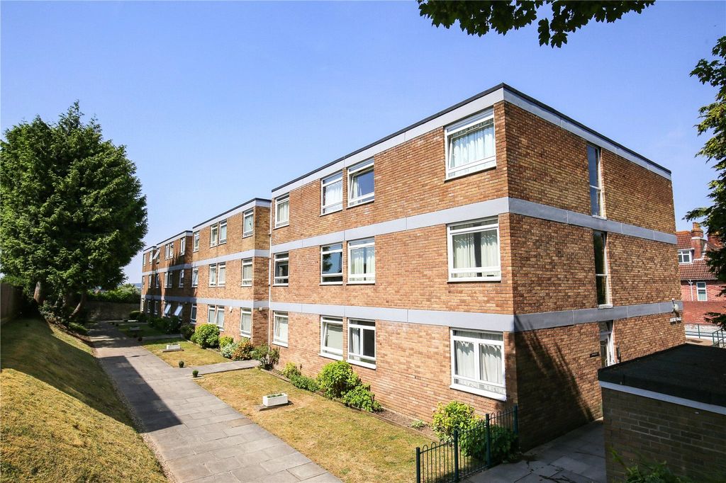 Property photo 1 of 10 Picture No. 02