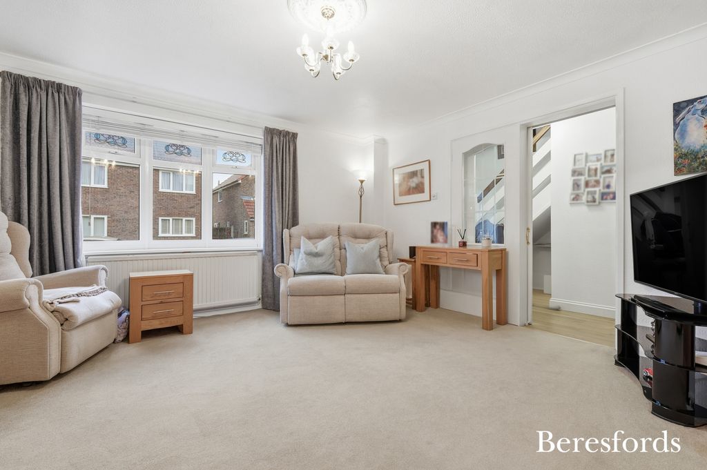 Property photo 3 of 17 Picture No. 14