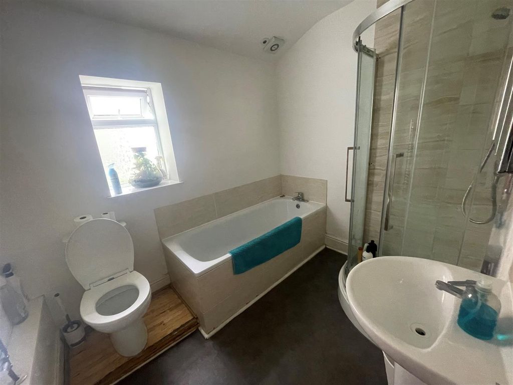 Property photo 2 of 7 83I8Zkapqknxff6Ifqevjd-Lya8.Jpg