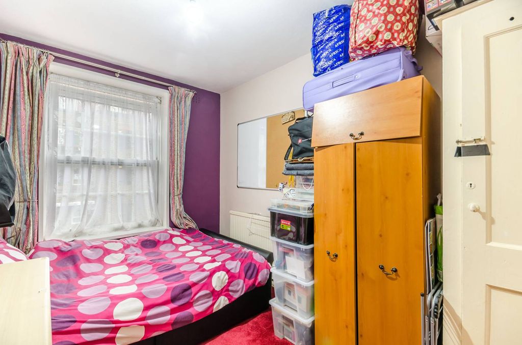 Property photo 1 of 4