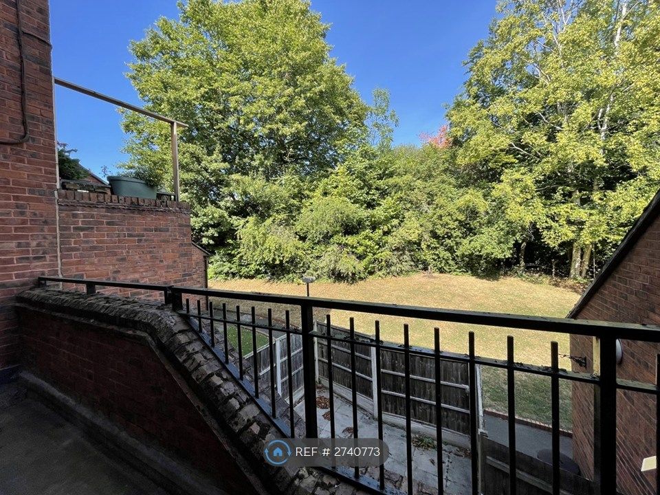 Property photo 3 of 12