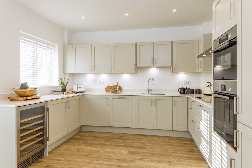 Property photo 3 of 14 Sambrooke Park, Potters Bar