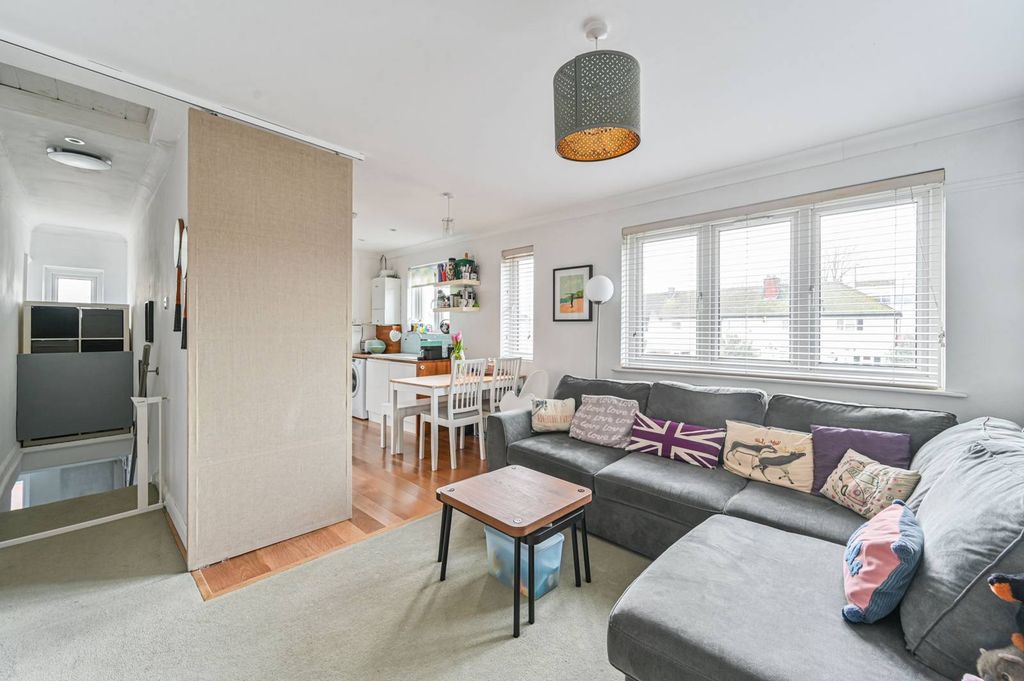 Property photo 1 of 21