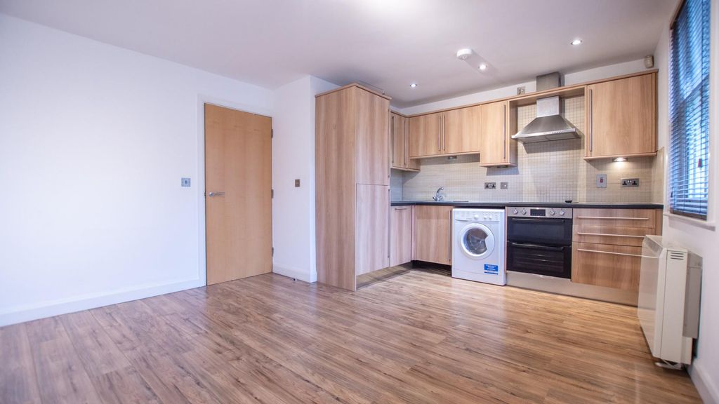 Property photo 2 of 36 2 Crossley Court (3).Jpg