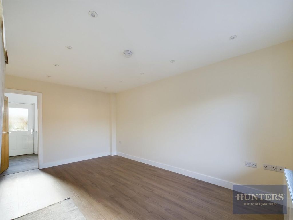 Property photo 3 of 6 Living Room.Jpg