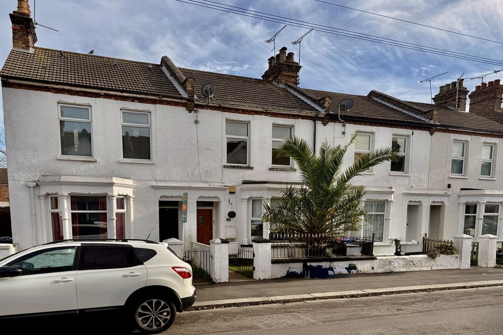 Property photo 1 of 6 (Main)