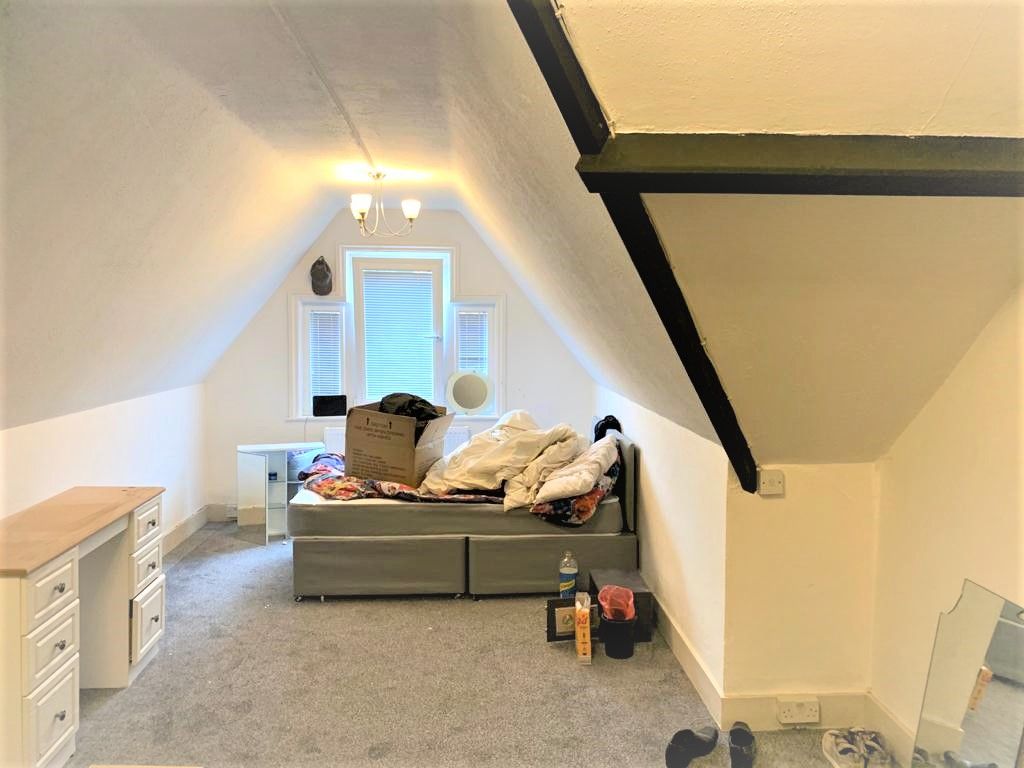 Property photo 3 of 6