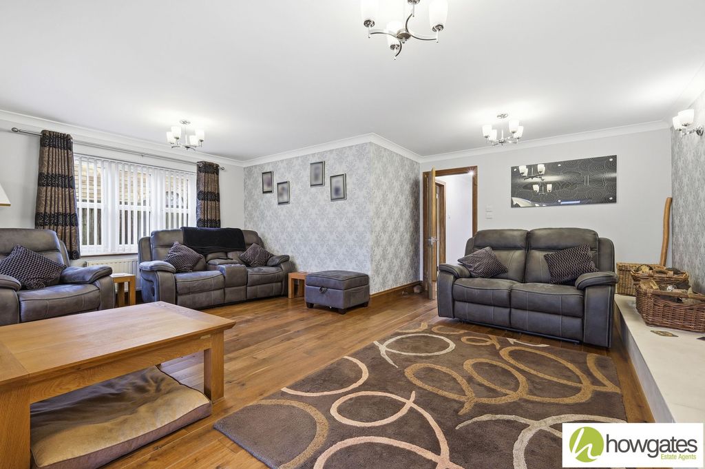 Property photo 3 of 30