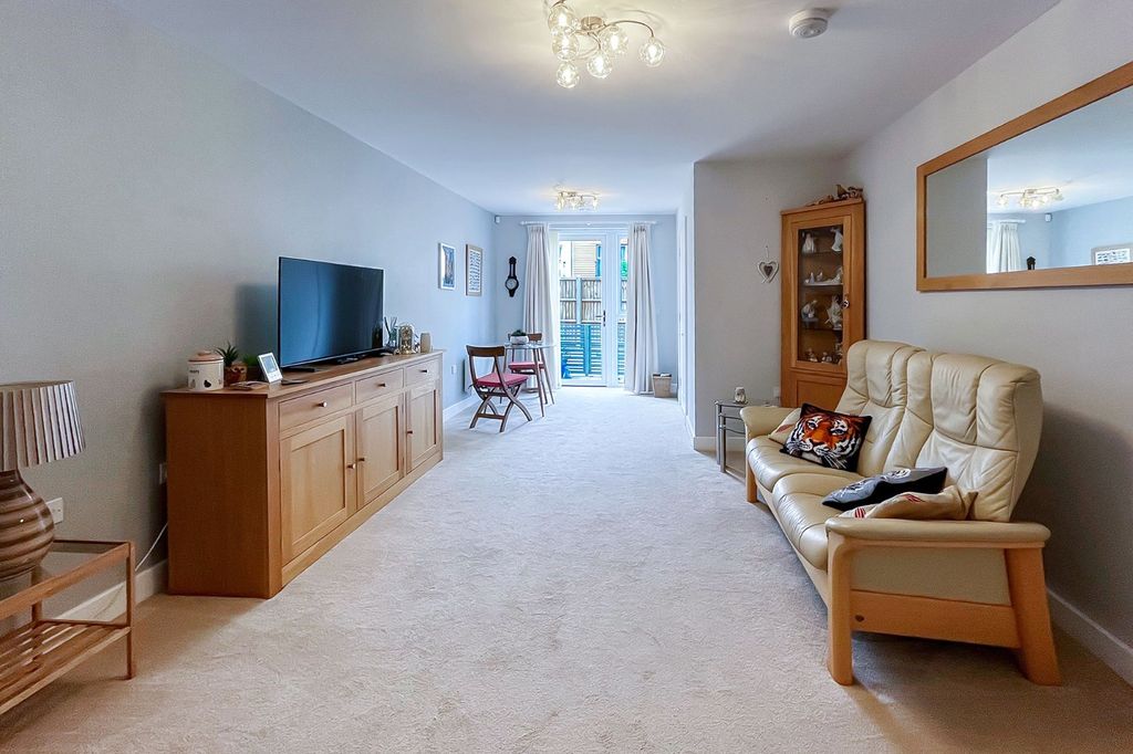 Property photo 2 of 18 Picture No. 09