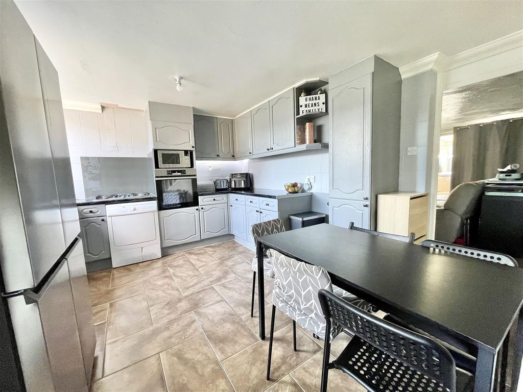 Property photo 3 of 16 Img_2524.Jpeg