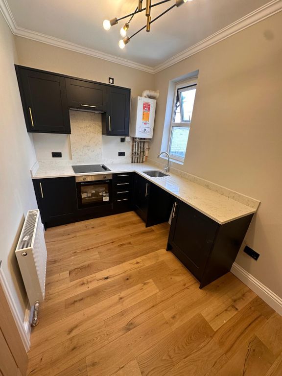 Property photo 1 of 10 Modern 1 Bedroom Flat To Let In Walthamstow - E17