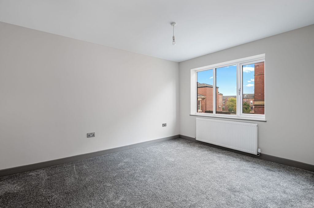 Property photo 2 of 5 Apartment 1 - Bank Street - In House Property Lettings - Bedroom