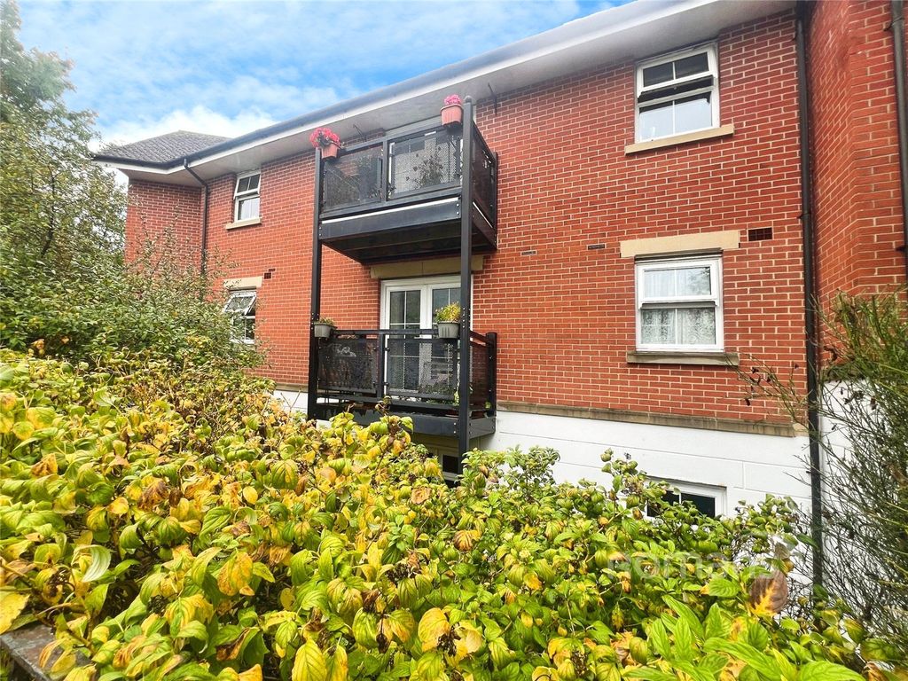 Property photo 1 of 18 Picture No. 21