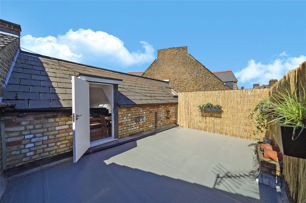 Property photo 2 of 16 Picture No. 08