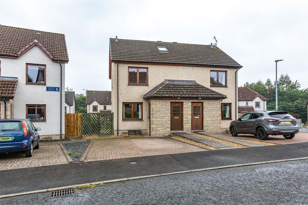Property photo 1 of 26 2 South Mews Coldstream 03.Jpg