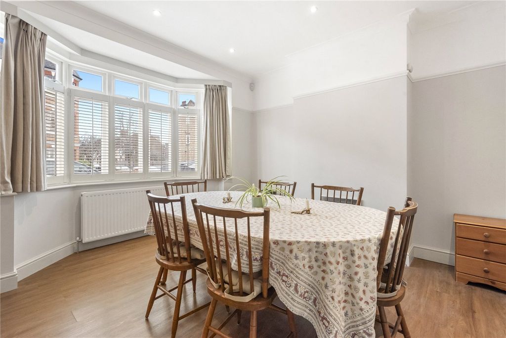 Property photo 3 of 14 Dining Room