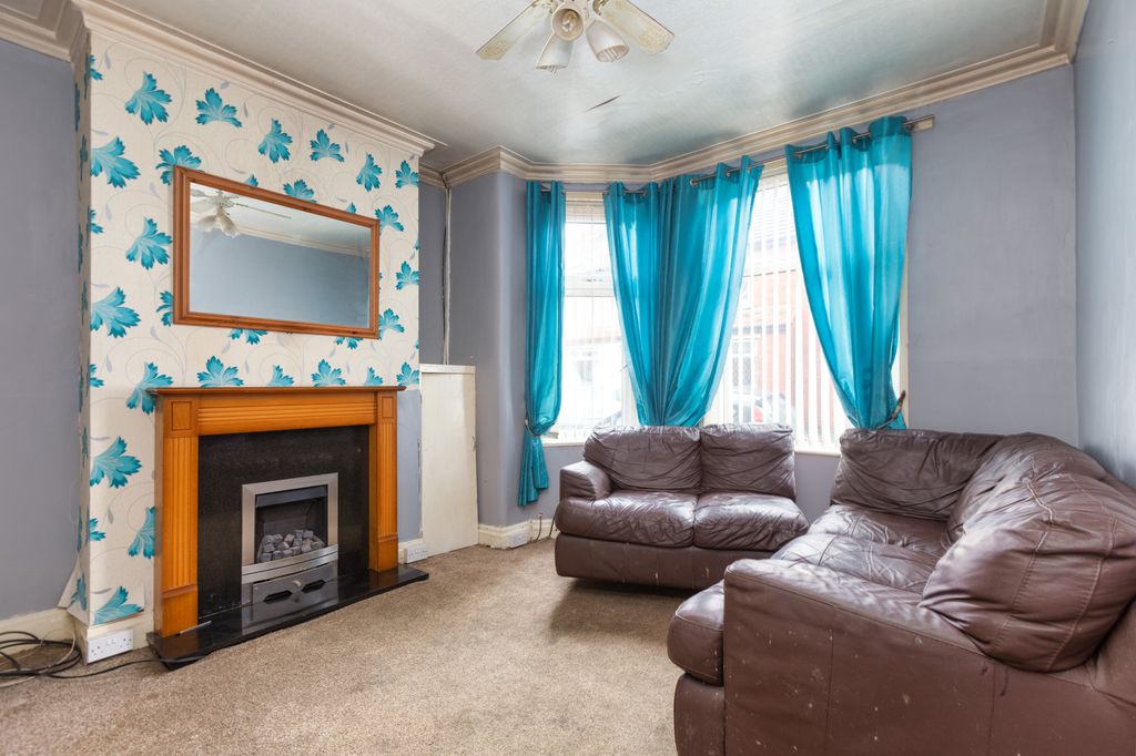Property photo 3 of 15