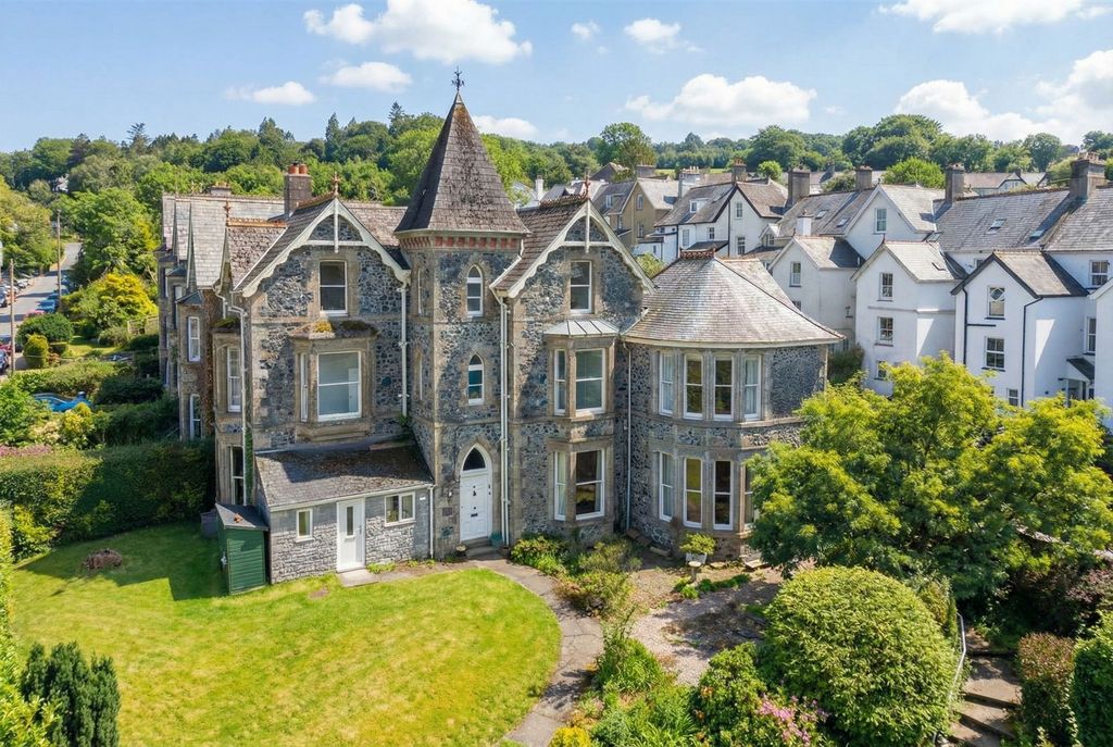 Property photo 1 of 27