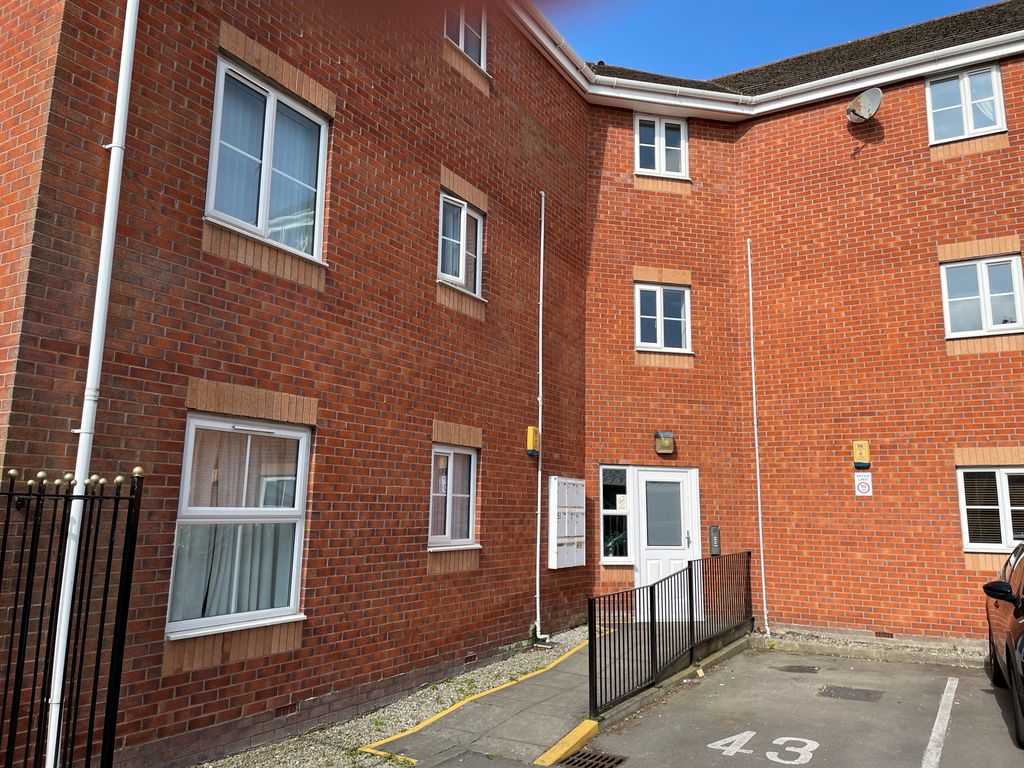 Property photo 2 of 12