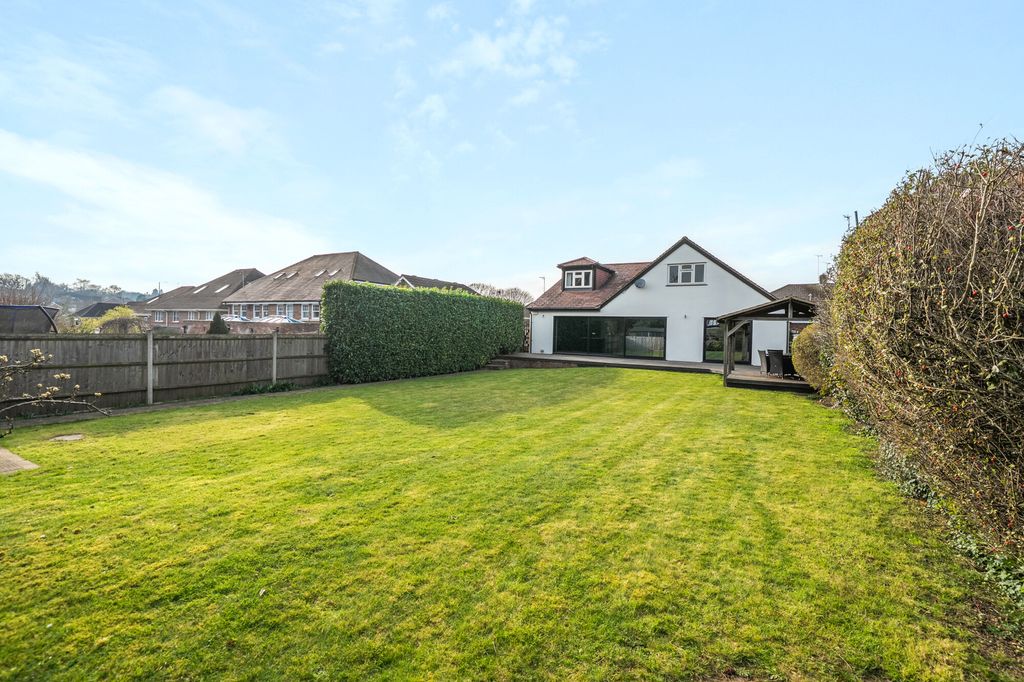 Property photo 2 of 22