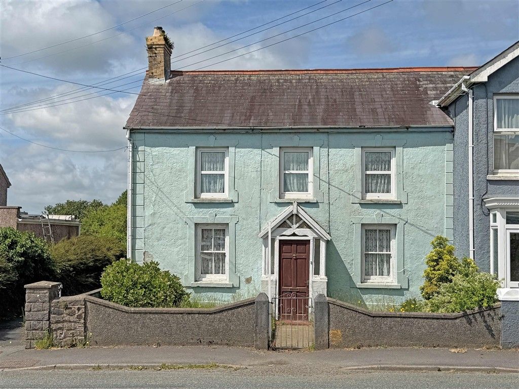 Property photo 1 of 6