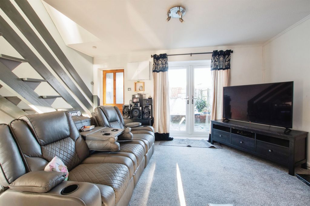 Property photo 2 of 12