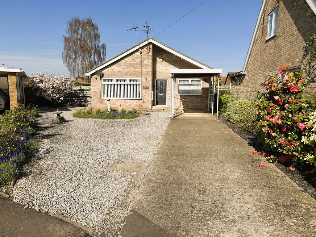 Property photo 1 of 27