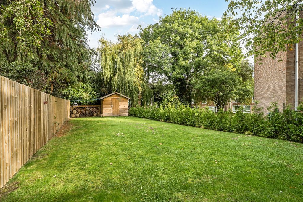 Property photo 3 of 24