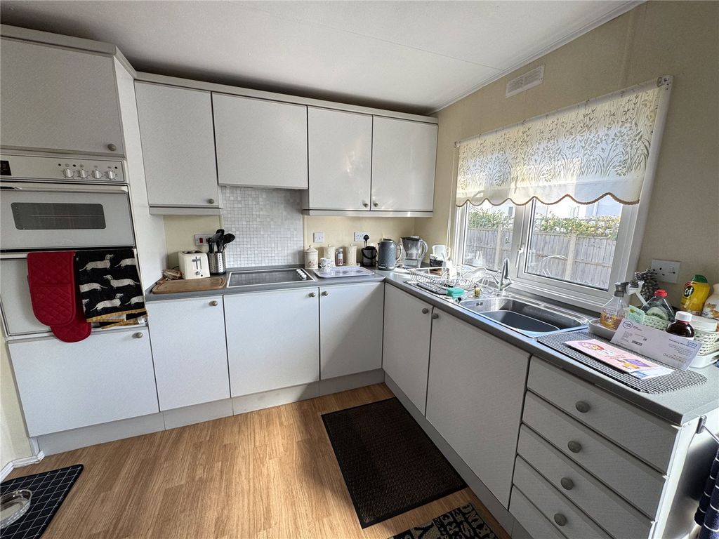 Property photo 2 of 11 Picture No. 10