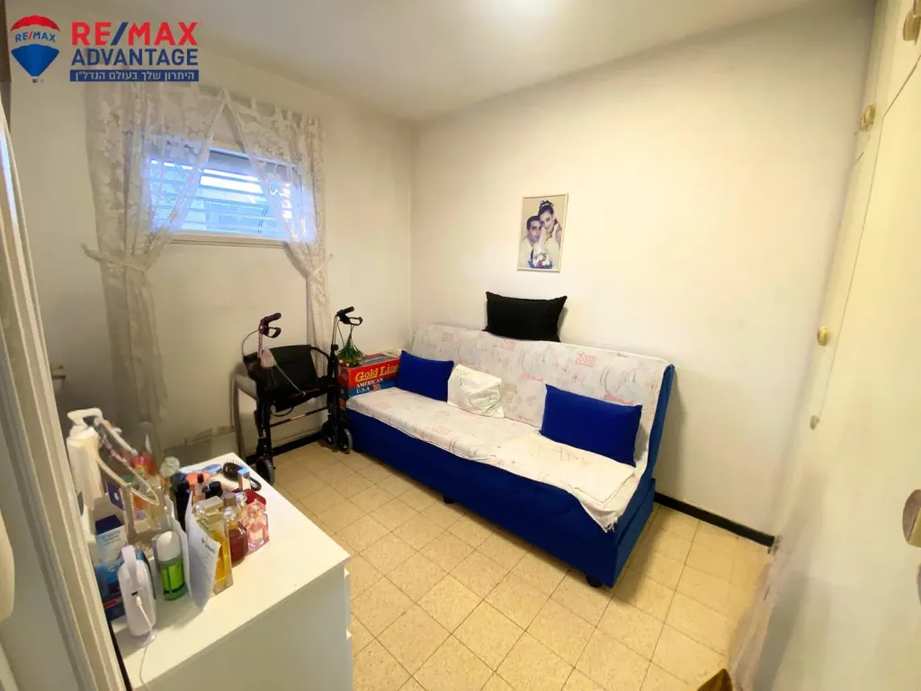 Property photo 3 of 6