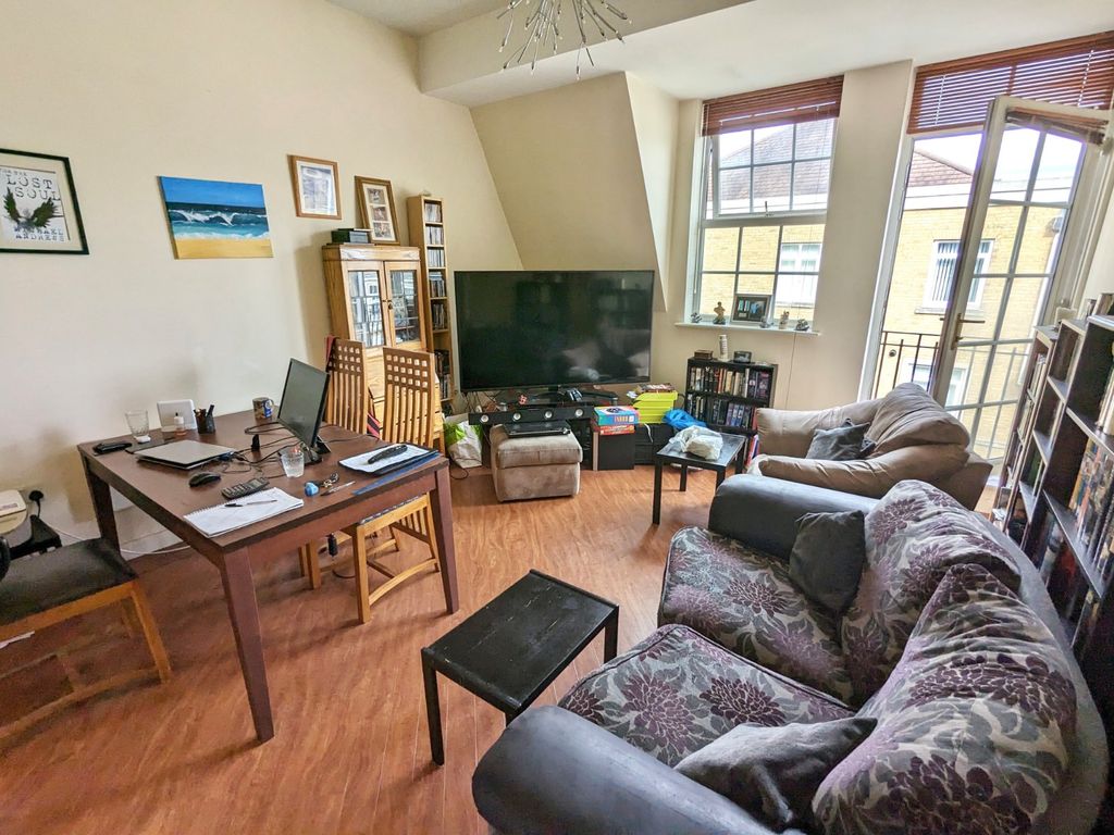Property photo 2 of 8 Picture No. 04