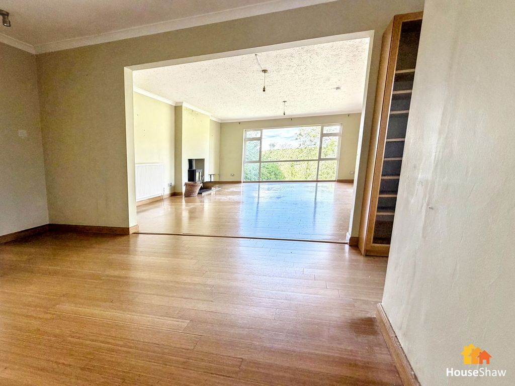 Property photo 3 of 30