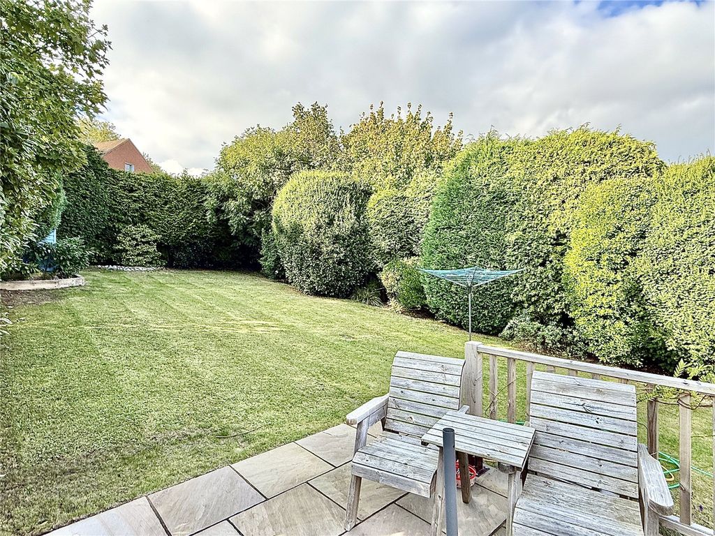 Property photo 3 of 12 Picture No. 11