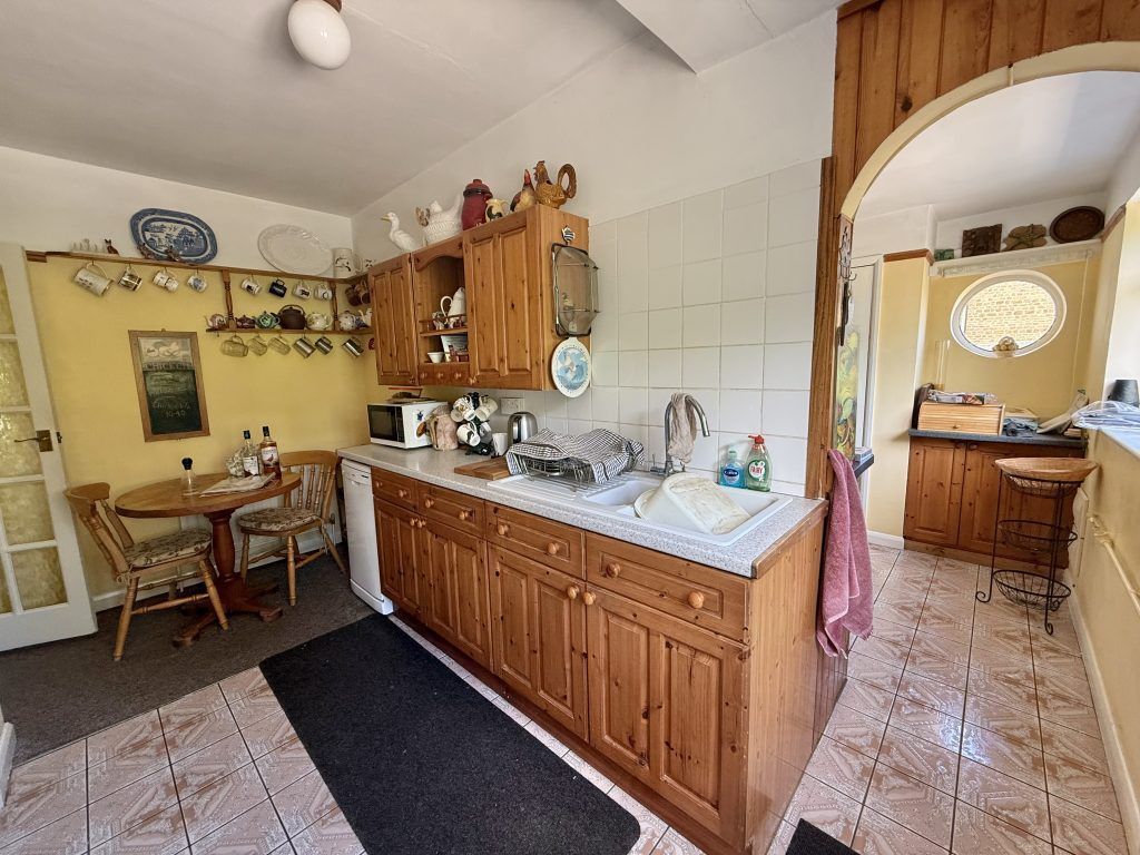 Property photo 3 of 21