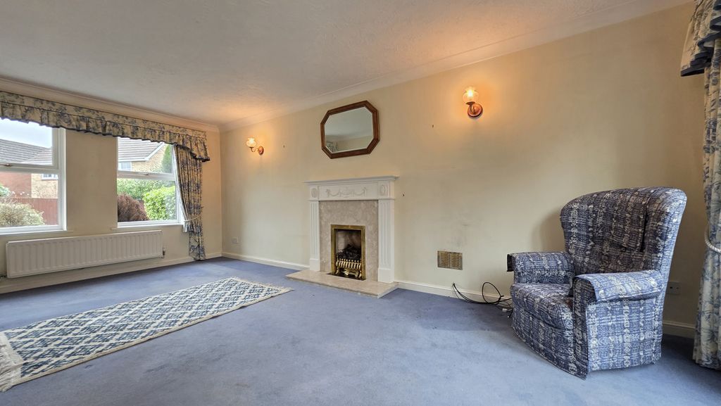 Property photo 2 of 20