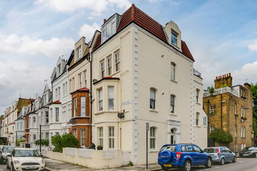 Property photo 2 of 6