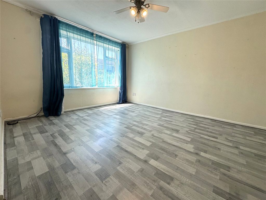 Property photo 3 of 12 Picture No. 14